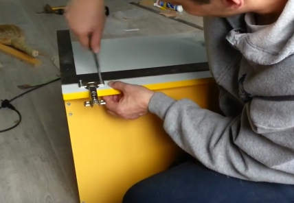 تأمين المفصلات