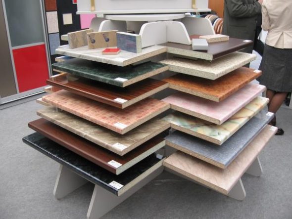 استخدام مواد غير مكلفة