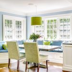 طاولة مستطيلة الشكل مع زاوية ناعمة