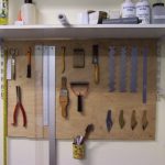 درع مع أداة