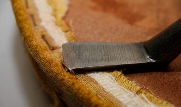 أخرج الأقواس