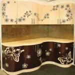 واجهات متموجة في المطبخ