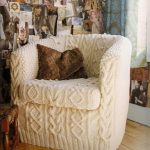 غطاء محبوك على الكرسي