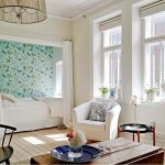 خلفية مشرقة للجدار الخلفي للمكانة مع سرير ، وجعلها لهجة