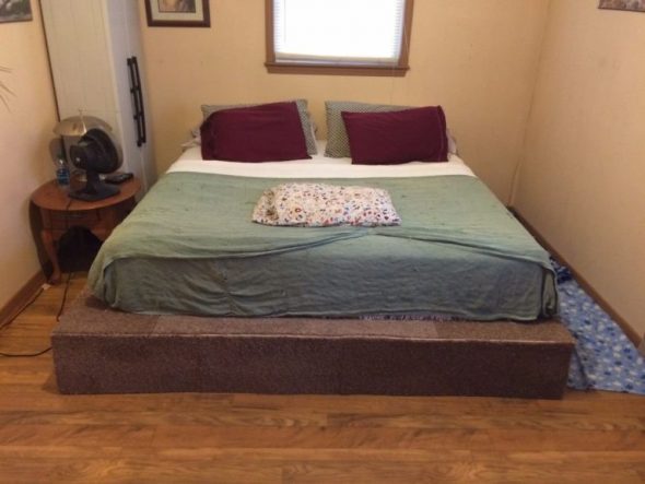 ثم يسقط الفراش