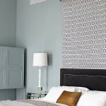 المظلة والديكور الجدار