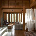 سرير الستارة الخشبية