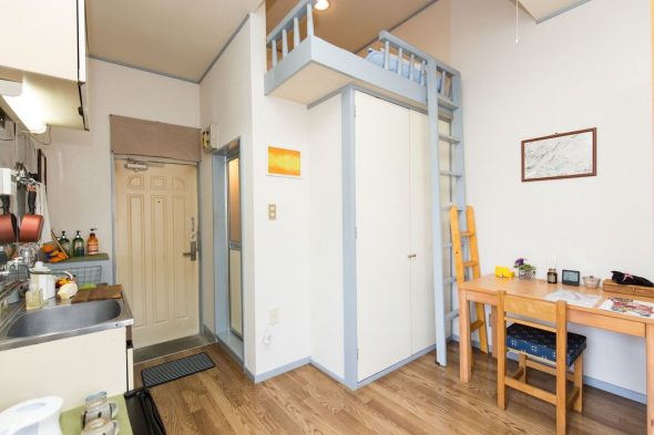 سرير علوي مزدوج