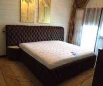 سرير مزدوج لأجل