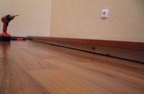 مجموعة الإطار على القضبان