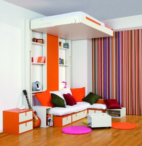 لا يتم وضع سرير مزود بآلية الرفع في غرفة المعيشة ويخلق بيئة نوم مريحة.