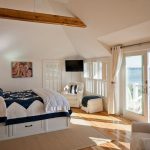 سرير مع أدراج ، مطابقة للون الداخلي