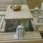 أثاث للحمام في غرفة الترفيه