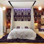 ديكور غرفة النوم بألوان بيضاء وأرجواني