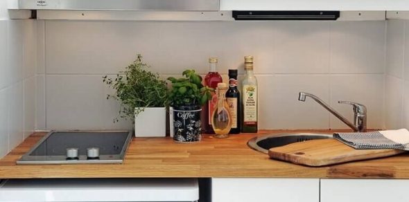 قمة الخشب الصلب