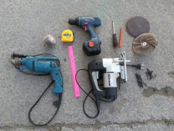 أدوات صنع الأثاث