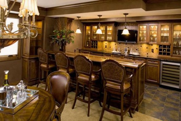 خلف الشجرة في المطبخ مطلوب spetsuhod