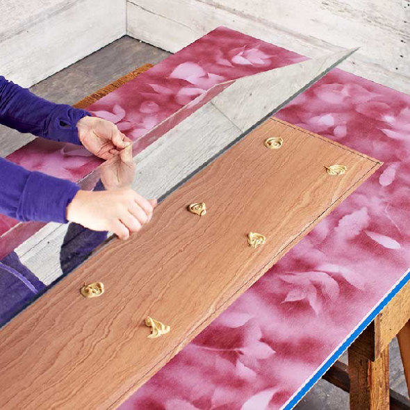 إرفاق مرآة باستخدام اللوح الليفي