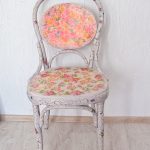 Decoupage สวรรค์แห่งดอกไม้สำหรับเก้าอี้เก่า