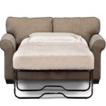 أريكة مع فراش العظام