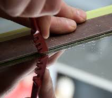 تقليم الزجاج