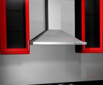 غطاء محرك السيارة يتطلب التثبيت المناسب