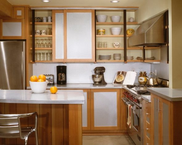 أبواب منزلقة لخزائن المطبخ