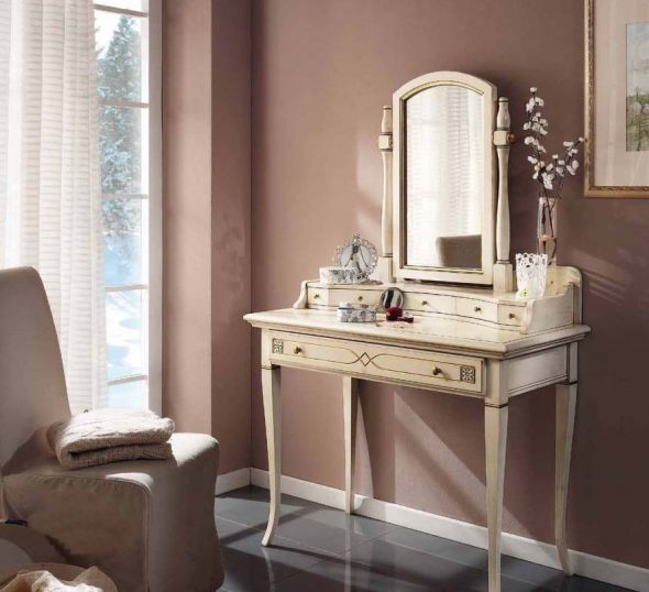 الجدول خلع الملابس الكلاسيكية