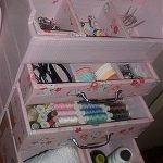 صندوق لتخزين جميع أنواع مستلزمات الخياطة