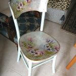ลายดอกไม้ที่สวยงามสำหรับการตกแต่งเก้าอี้ decoupage