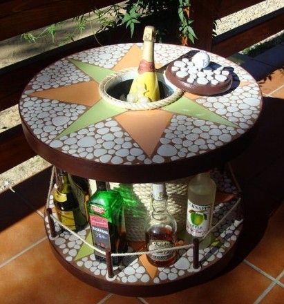 مائدة مستديرة غير عادية