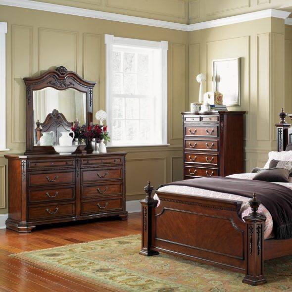 مرآة كبيرة مع خزانة ذات أدراج