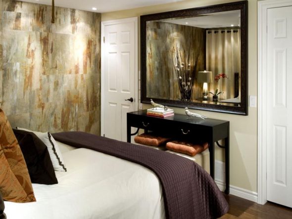 طاولة صغيرة ولكونية