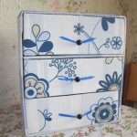 صندوق صغير من الأدراج ، منظم القيام بذلك بنفسك