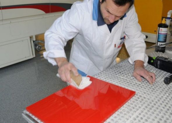 يمول مجلس رسمها