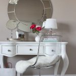 الجدول الأبيض الأصلي في الداخل الحديثة