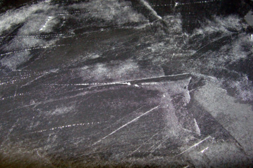 الأضرار التي لحقت الأريكة