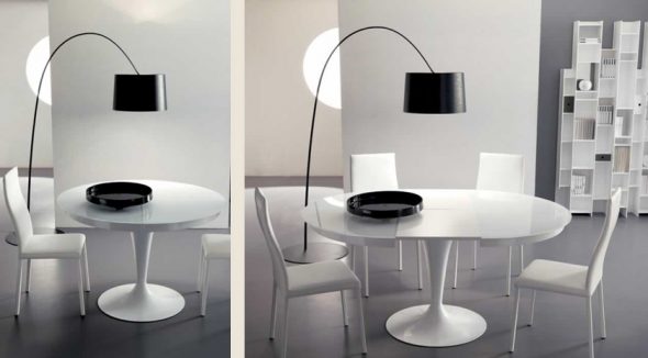 طاولة بلاستيكية