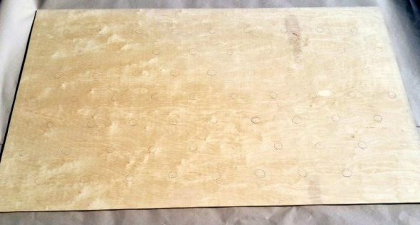 رأى ورقة من الخشب الرقائقي