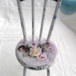 การคืนค่าเก้าอี้โบราณโดยใช้เทคนิคการ decoupage