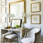 تصميم أنيق للزاوية النسائية في غرفة النوم