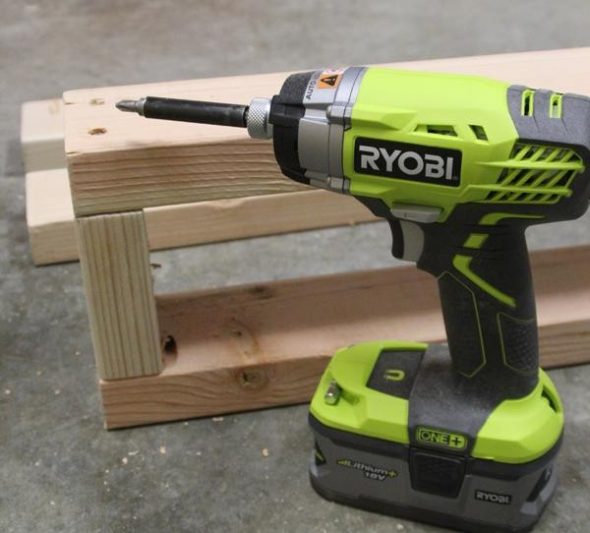 نحن ربط عناصر مربع