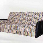 تم استخدام قماش تنجيد القطن في هذه الأريكة.