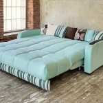 وتشارك المقعد والظهر من قطعتين في الكشف.