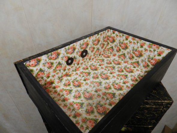 الغراء الداخل