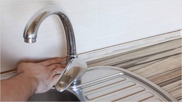 تثبيت الخلاط