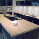 نقوم بتحديث منضدية خشبية خفيفة