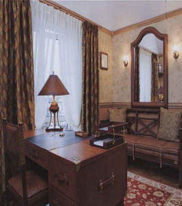 فنغ شوي مرآة في المكتب