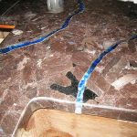 كونترتوب حجر أنيق مع تصميم غير عادي