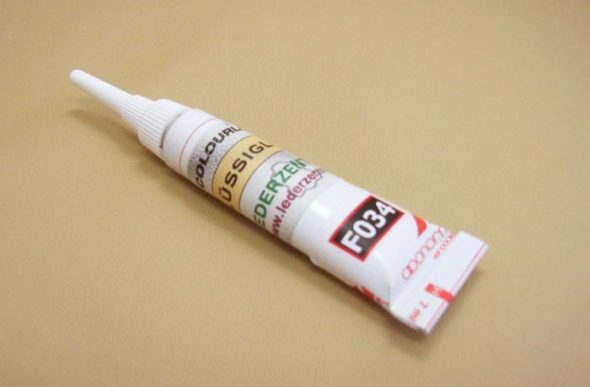 Flüssigleder السائل الجلد